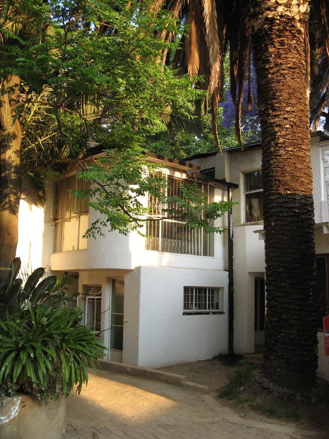 Rosebank Hostel Johannesburg Exterior foto